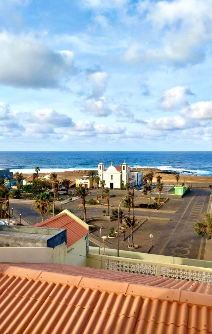 Cozy Home With Terrace Views! Ponta Do Sol Esterno foto